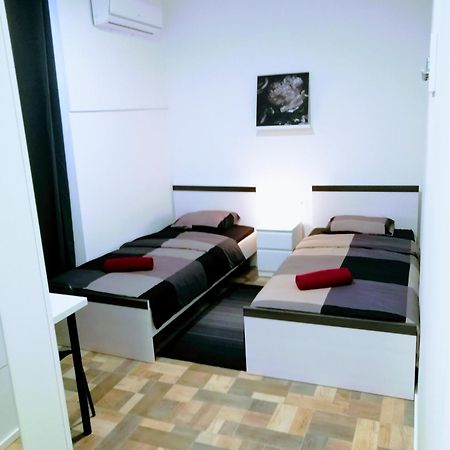 Zpula Center Studio Apartments Eksteriør billede