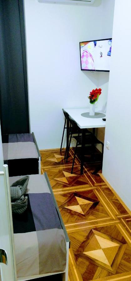 Zpula Center Studio Apartments Eksteriør billede