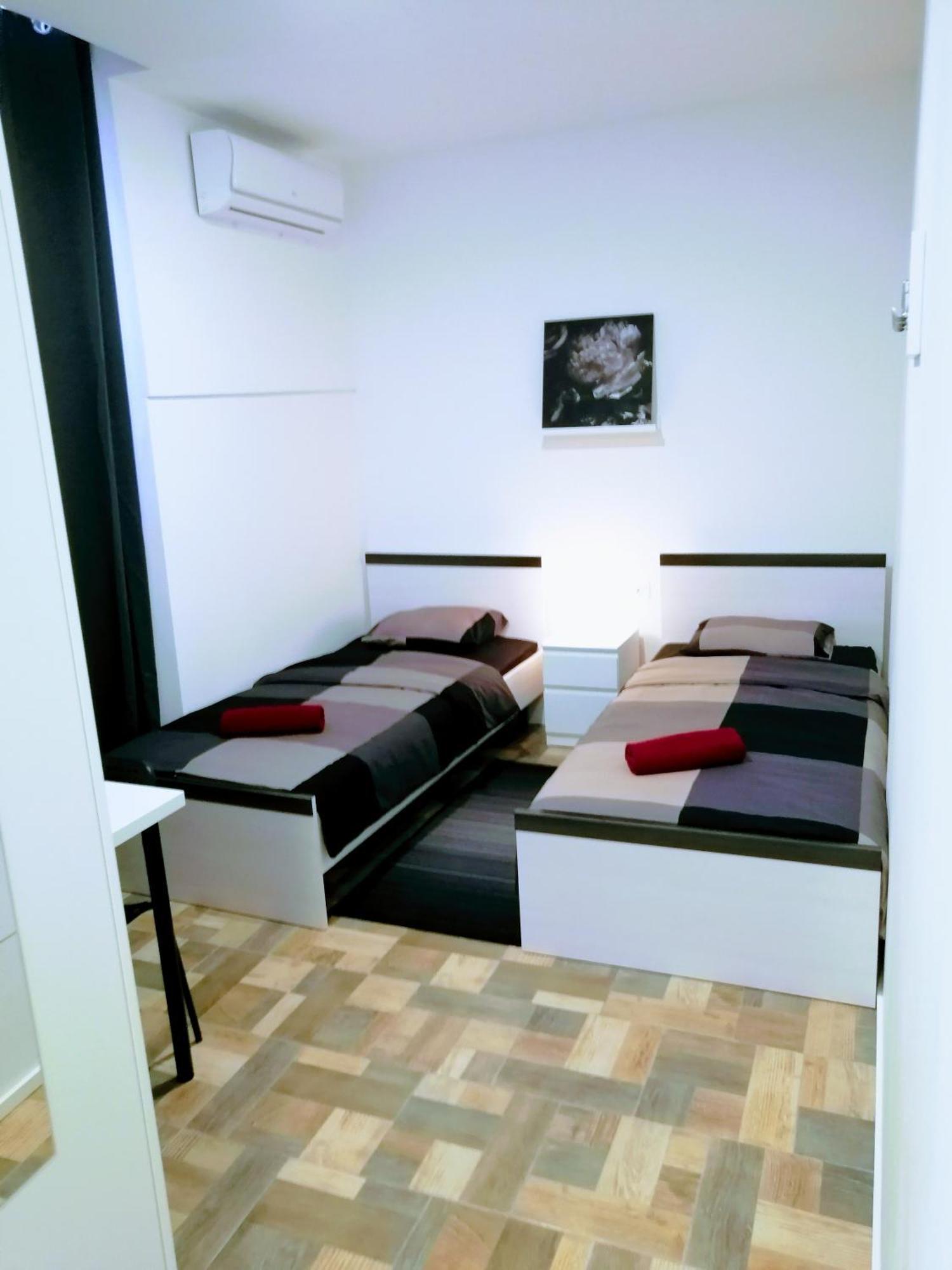Zpula Center Studio Apartments Eksteriør billede